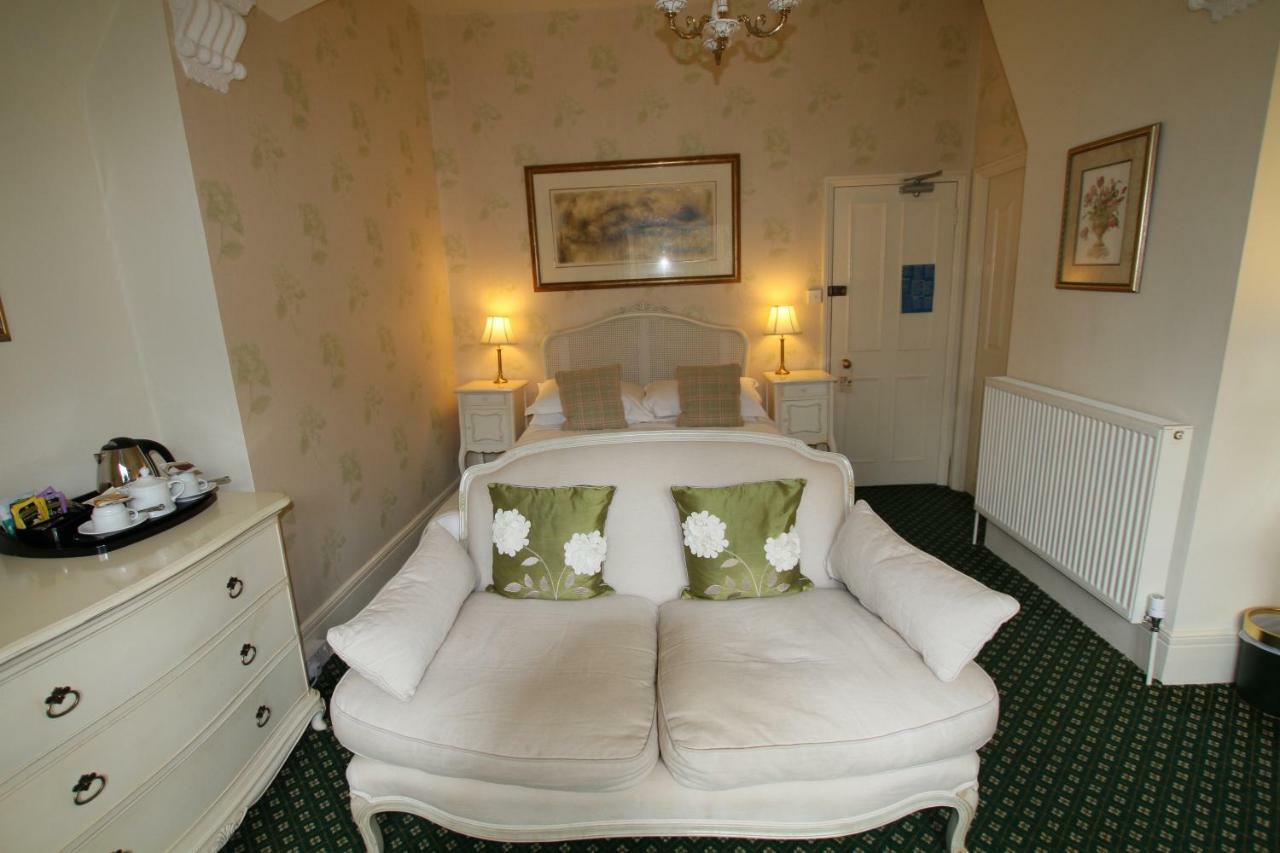 Rylstone Manor Hotel Shanklin Buitenkant foto